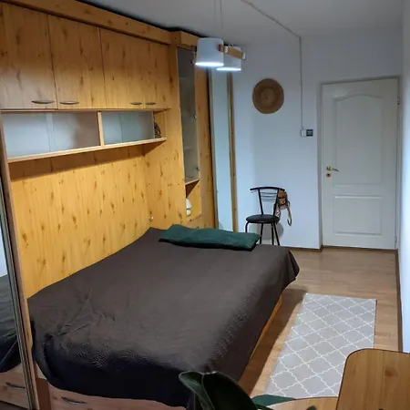 Apartment на заньковецкой *